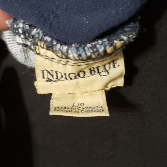 Maternity Jean Shorts - Picture 3 of 3